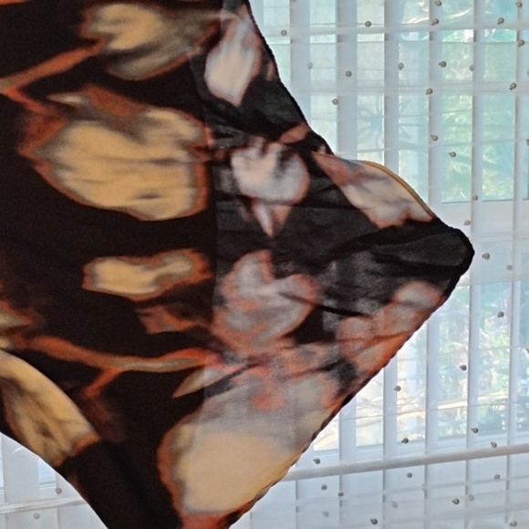 Simply Vera Vera Wang Abstract Floral Long Sleeve Blouse, Size: S - Picture 2 of 12